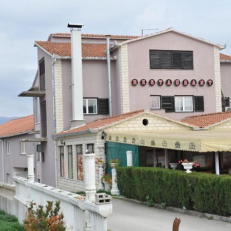 Bed and Breakfast Restoran I Sobe Venezia Hrvace Esterno foto